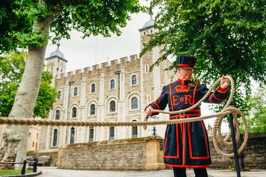Ultimate Tower of London, Beefeater Welcome & Crown Jewels - Your time after the guided stops, when the Tower becomes yours