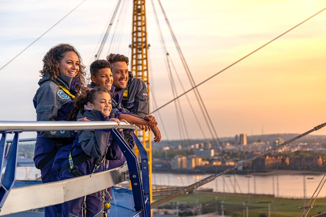 Up at The O2: Sunset Climb with Guided Tour with Panoramic Views - Drinks and photos: what you can add on the roof