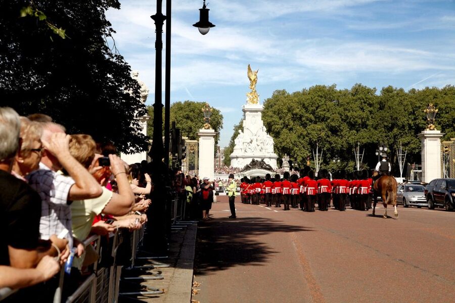 Vintage Double Decker Bus Tour & Thames River Cruise - Key highlights worth planning for