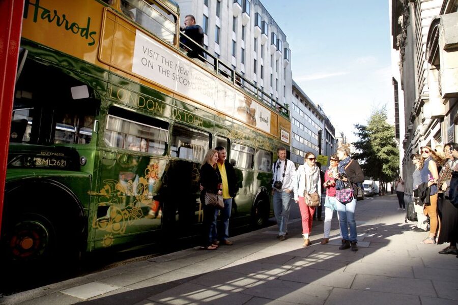 Vintage Double Decker Bus Tour & Thames River Cruise - Practical advice to make this tour feel easy