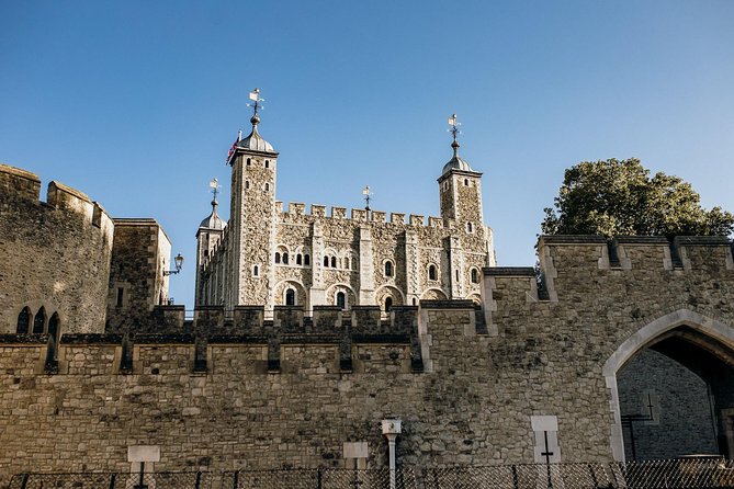 VIP Early Access Opening Ceremony Tower of London & River Cruise - Meeting Point, Small Group Size, and the Walkable Reality