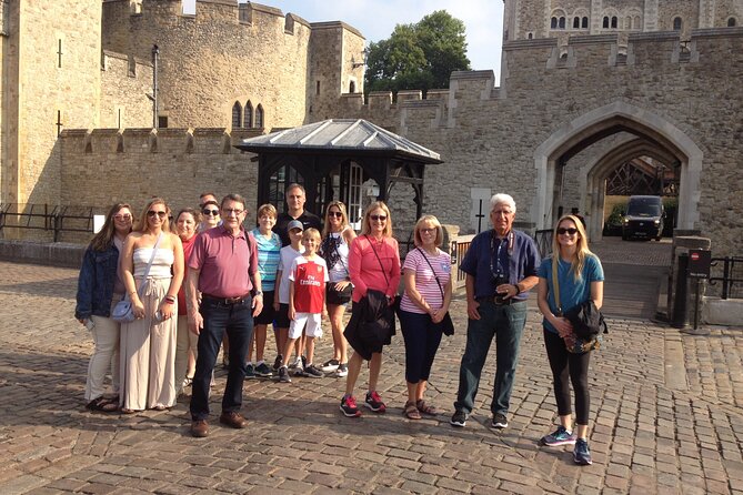 VIP Tower of London and Crown Jewels Tour with Private Beefeater Meet & Greet - Outdoor walking, uneven ground, and stamina planning