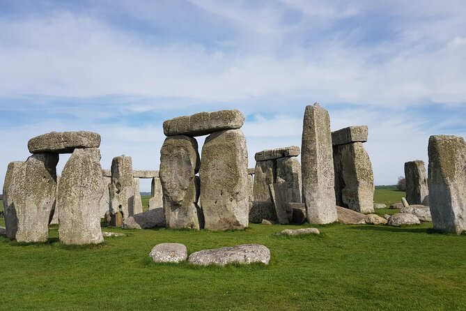 Visit Stonehenge and Salisbury from Southampton - Key highlights you will actually feel during the day