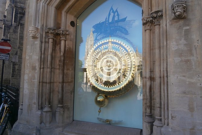 Walking Tour of Cambridge - The Cambridge colleges walk, without the usual crowd chaos