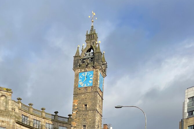 Walking Tour of Glasgow - The guide experience: humor, clear voices, and food tips you can use