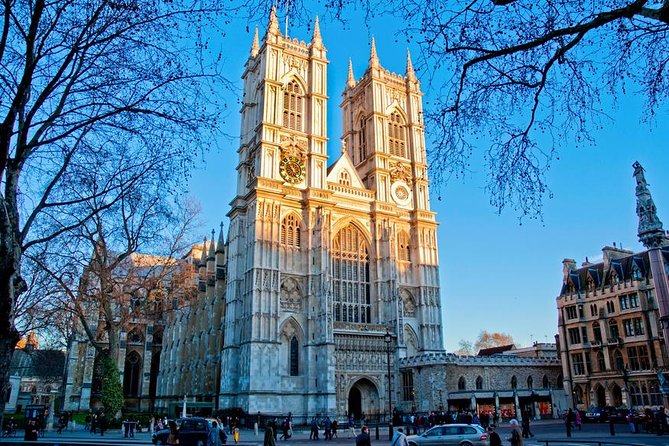 Westminster Guided Walking Tour with Abbey Entry - Parliament Square, Big Ben Up Close, and London Eye Views