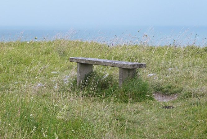 White Cliffs of Dover & Historic Canterbury Day Tour from London - Dover Promenade: A Quick Seafront Break That Refreshes the Day