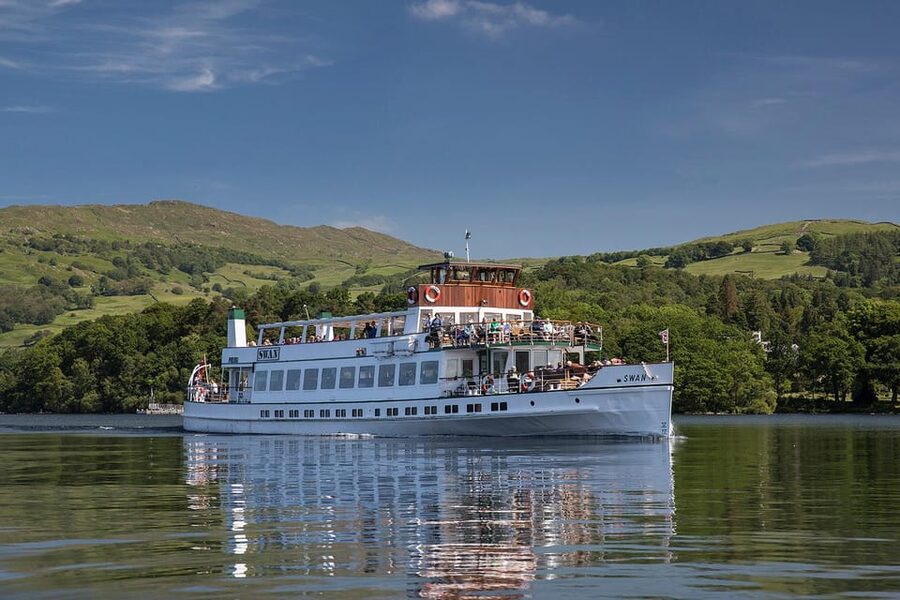 Windermere Red Cruise: Sail Between Bowness and Ambleside - Why this 70-minute Windermere Red Cruise feels like a full day out