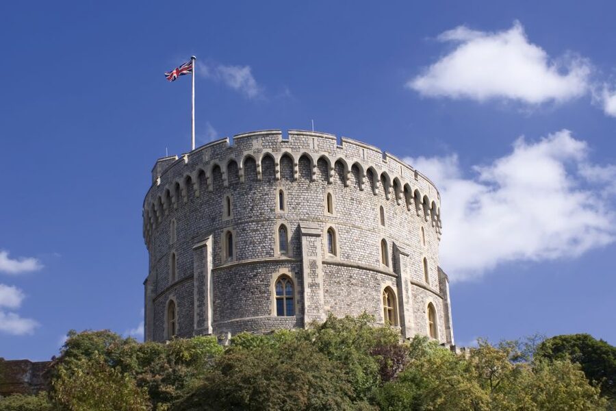 Windsor Castle and Buckingham Palace Full-Day Tour - 7:45 AM Victoria Drop-Off: How the Day Starts
