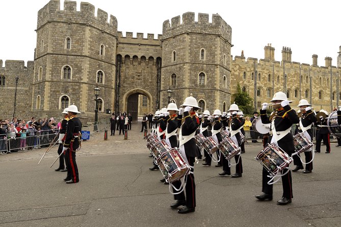 Windsor Castle, Stonehenge and Oxford Day Guided Tour from London - Weather, closures, and one-day tour fragility