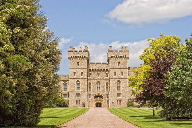Windsor Castle, Stonehenge & Oxford Private Car Tour from London - Windsor Castle: State Apartments, St George’s Chapel, and the audio guide experience