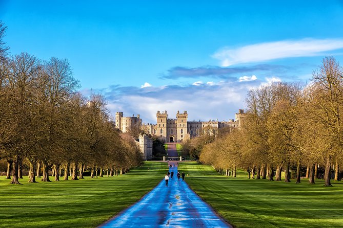 Windsor Castle, Stonehenge & Oxford Private Car Tour from London - Stonehenge: what the visitor exhibition adds before you face the stones