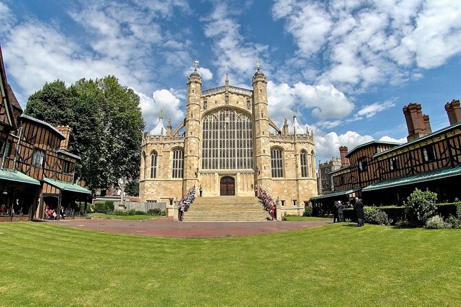 Windsor Castle, Stonehenge & Oxford Private Car Tour from London - What to bring and how to pace yourself for an 11-hour day