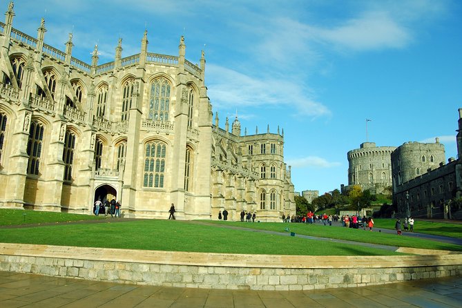 Windsor Castle Tour from London with Optional Lunch or London Eye - Inside Windsor Castle: State Apartments, St George’s Chapel, and monarchs