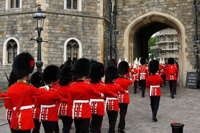 Windsor Castle Tour from London with Transportation & Audio Guide - Enter Windsor Castle: State Apartments, Chapel, and Queen Mary’s Doll House