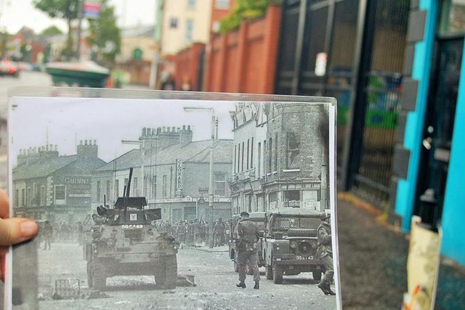 World Famous Belfast City Centre Black Cab/Taxi Tour 2 Hours - Bobby Sands Mural on the Falls Road: art that names a struggle