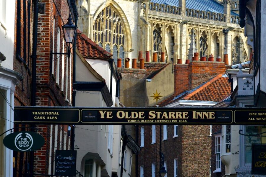 York: City Highlights Small Group Walking Tour - Snickelways: Viking and Roman Connections in York’s Medieval Maze