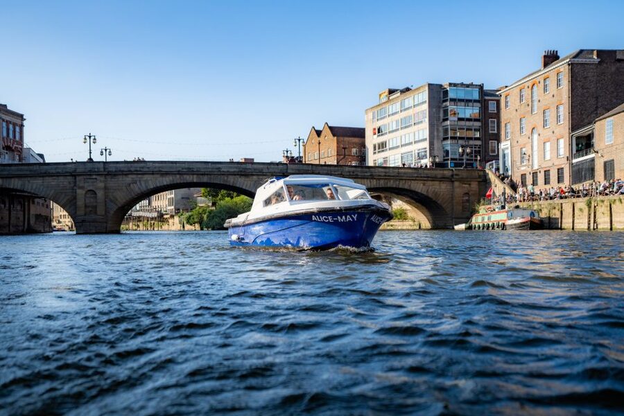 York: Self-Steer Boat Rental - What your one hour on the River Ouse really looks like