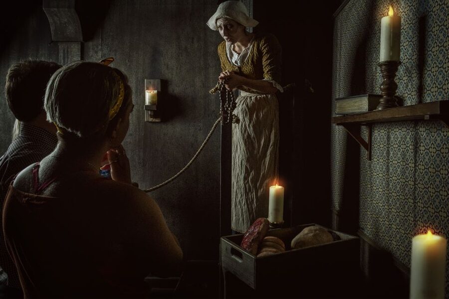 York: The York Dungeon Entry Ticket - Actors, Audience Participation, and the Laugh-Scream Balance